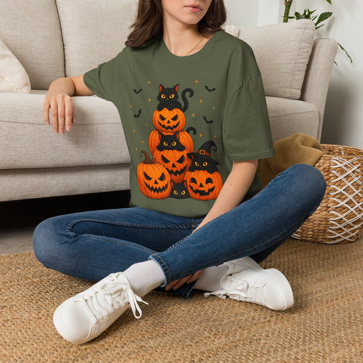Black Cat Pumpkin Halloween Shirt – Cute Spooky Season Graphic Tee